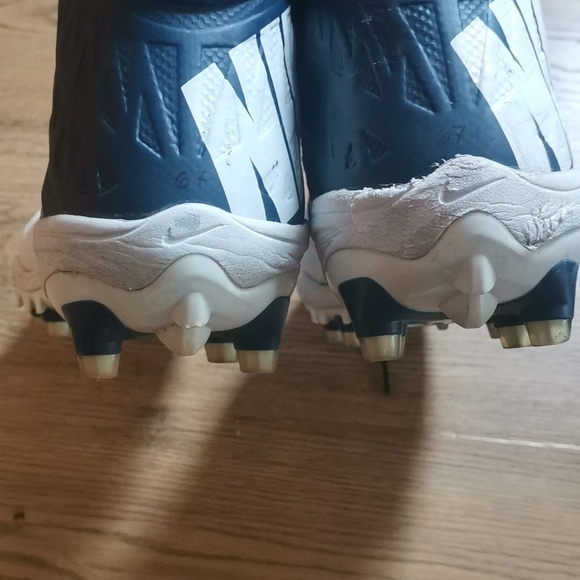 Nike Code Pro Football Cleats - Picture 3 of 6